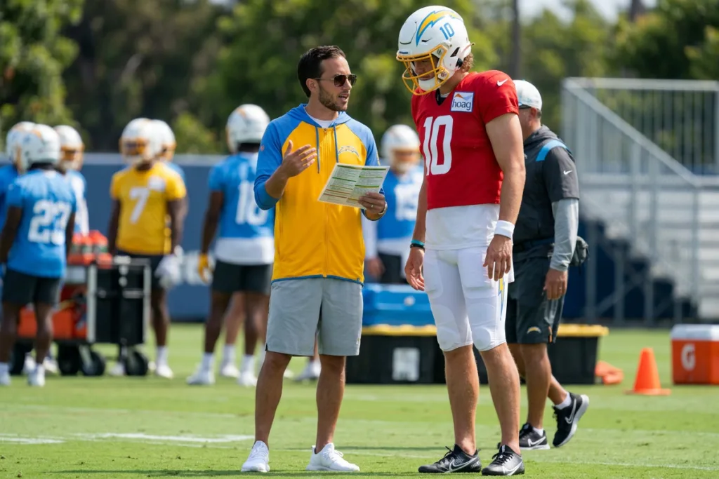 OC Mike McDaniel, Chargers, Justin Herbert