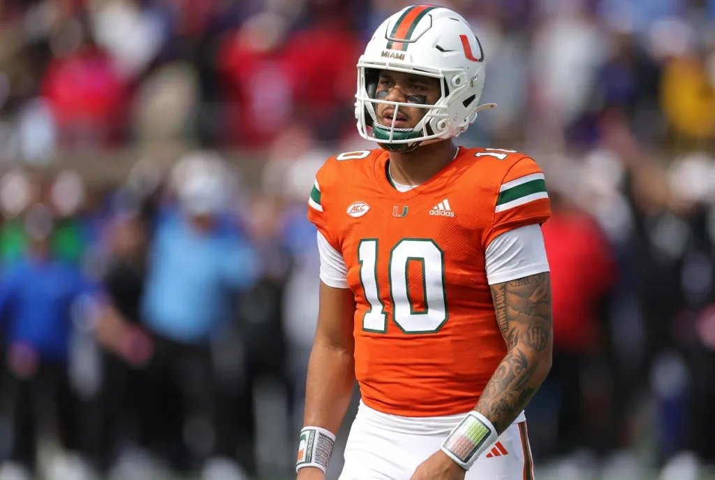 College football quarterback, miami, darien mensah