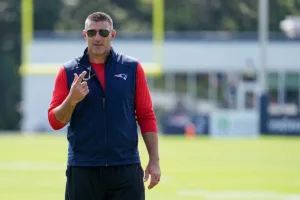 Mike Vrabel, New England Patriots, Anubis Sports