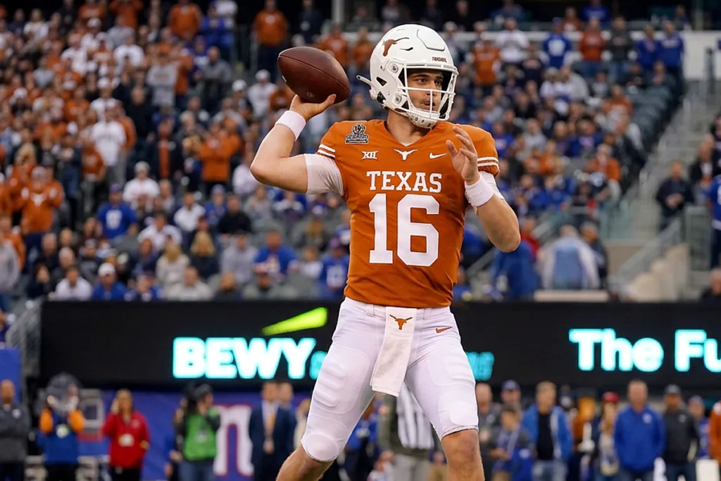 College football quarterback, arch manning