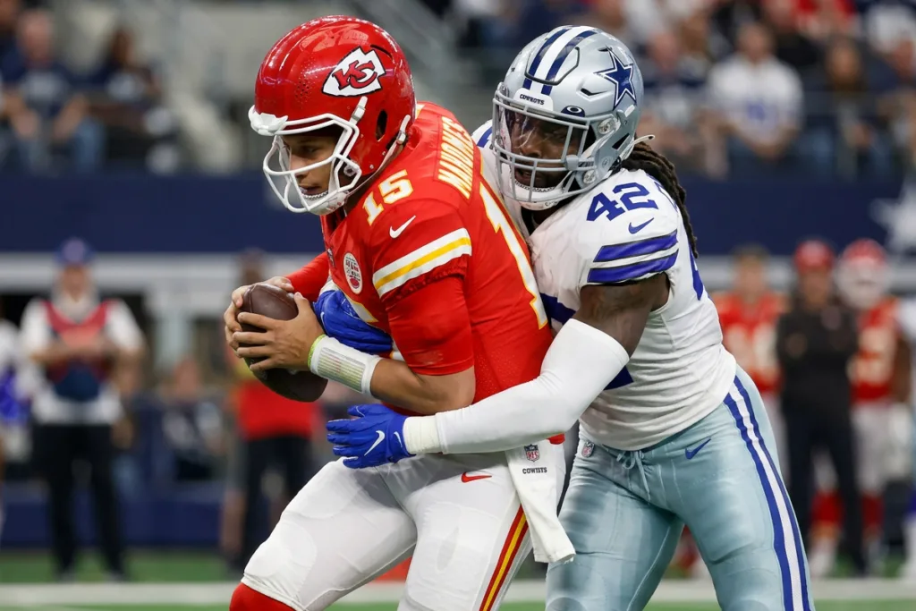 New England Patriots, jadeveon clowney, patrick mahomes, chiefs, cowboys