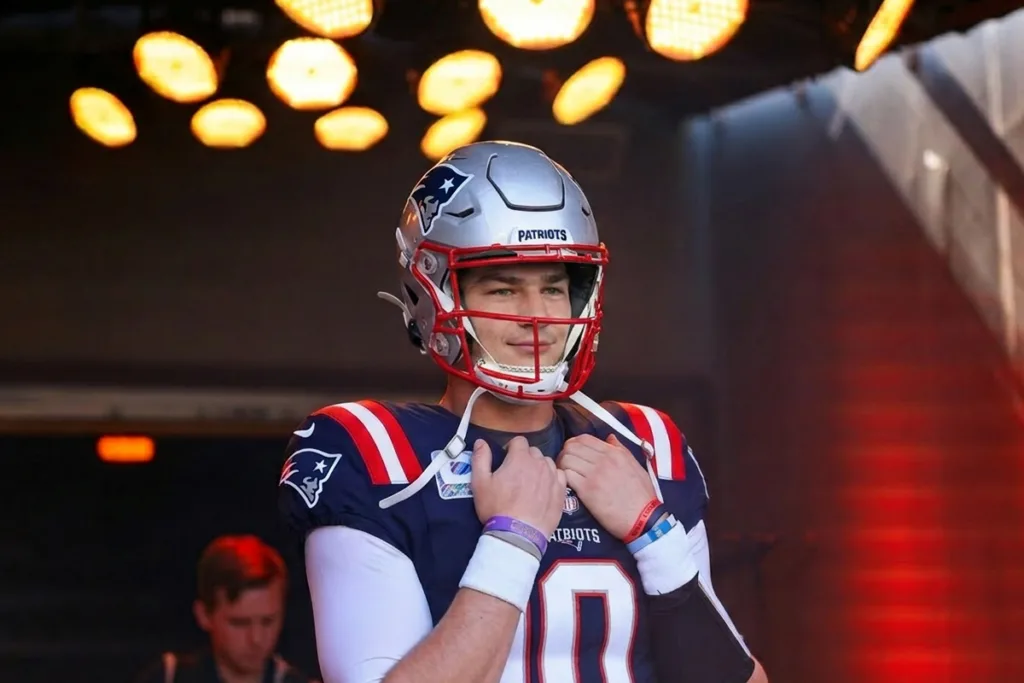 nfl top 10 qbs, drake maye