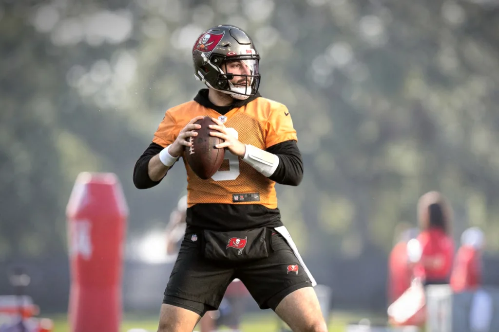 Anthony Richardson, Buccaneers, Baker Mayfield