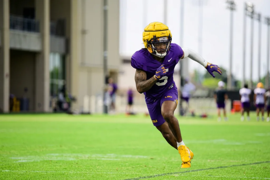 jayden daniels lsu, dj pickett