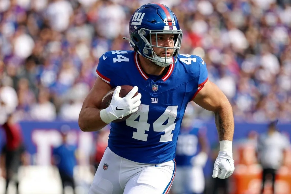 Cam Skettebo, New York Giants, Aaron Burriesci, against the grain