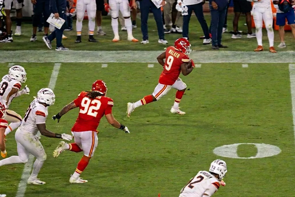 NFL's biggest offensive, kenneth walker, chiefs