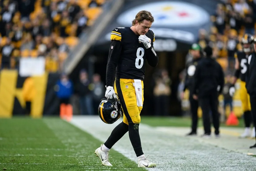 nfl quarterback, pittsburgh steelers, kenny pickett