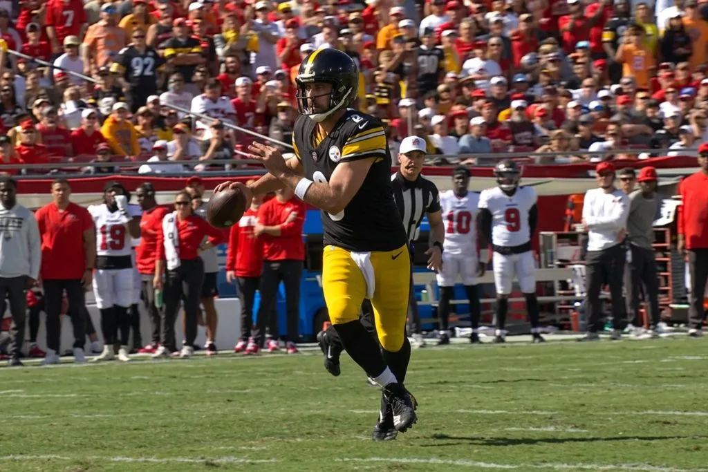 aaron rodgers, steelers, buccaneers, aaron burriesci, against the spread, week 6, nfl